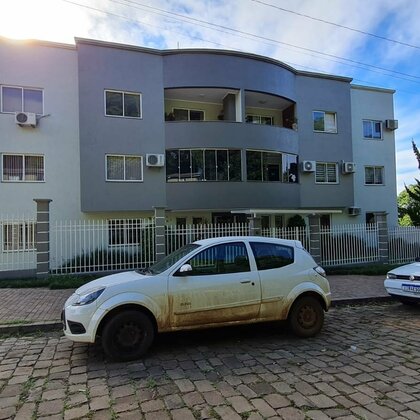 Apartamento 2 dormitórios no centro de Marau/RS
